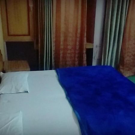 New Crown Hotel إندور المظهر الخارجي الصورة