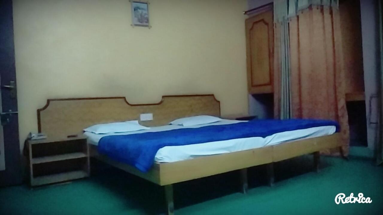 New Crown Hotel إندور المظهر الخارجي الصورة