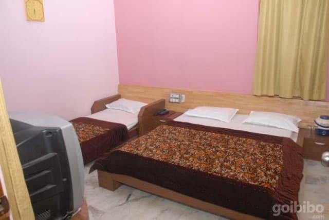New Crown Hotel إندور المظهر الخارجي الصورة